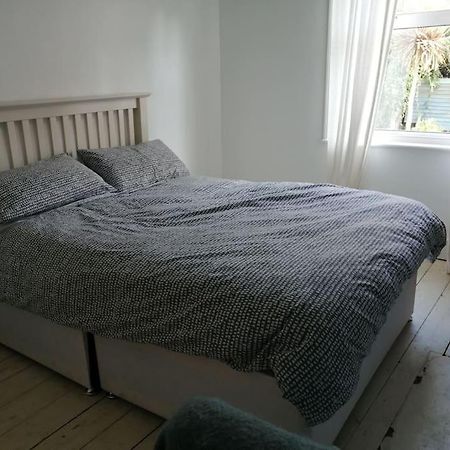 Seaside 2 Bed Terraced House With Garden Villa Hastings Exterior photo