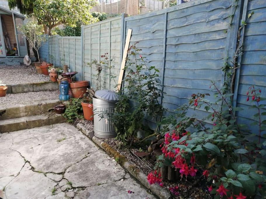 Seaside 2 Bed Terraced House With Garden Villa Hastings Exterior photo