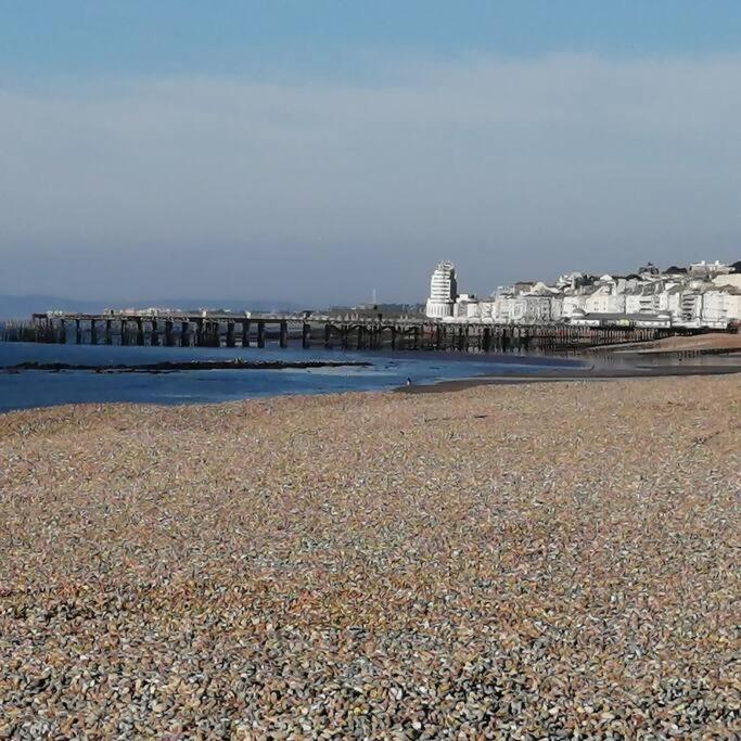 Seaside 2 Bed Terraced House With Garden Villa Hastings Exterior photo